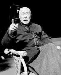 图为孙飞虎在上戏排练