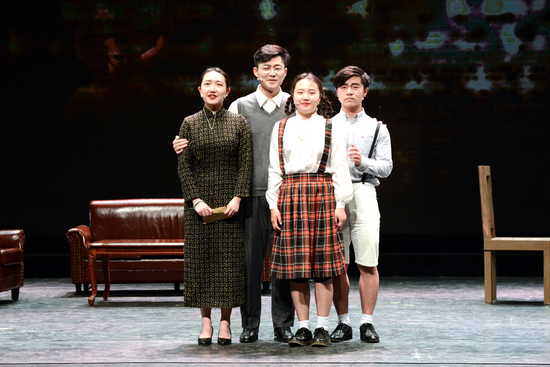 “汇创青春”作品展演 话剧《不要担忧》获十佳