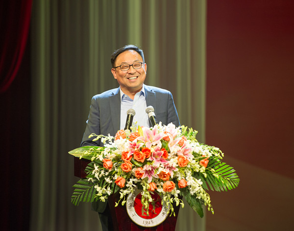 上戏与阿里影业、复兴集团战略合作签约仪式