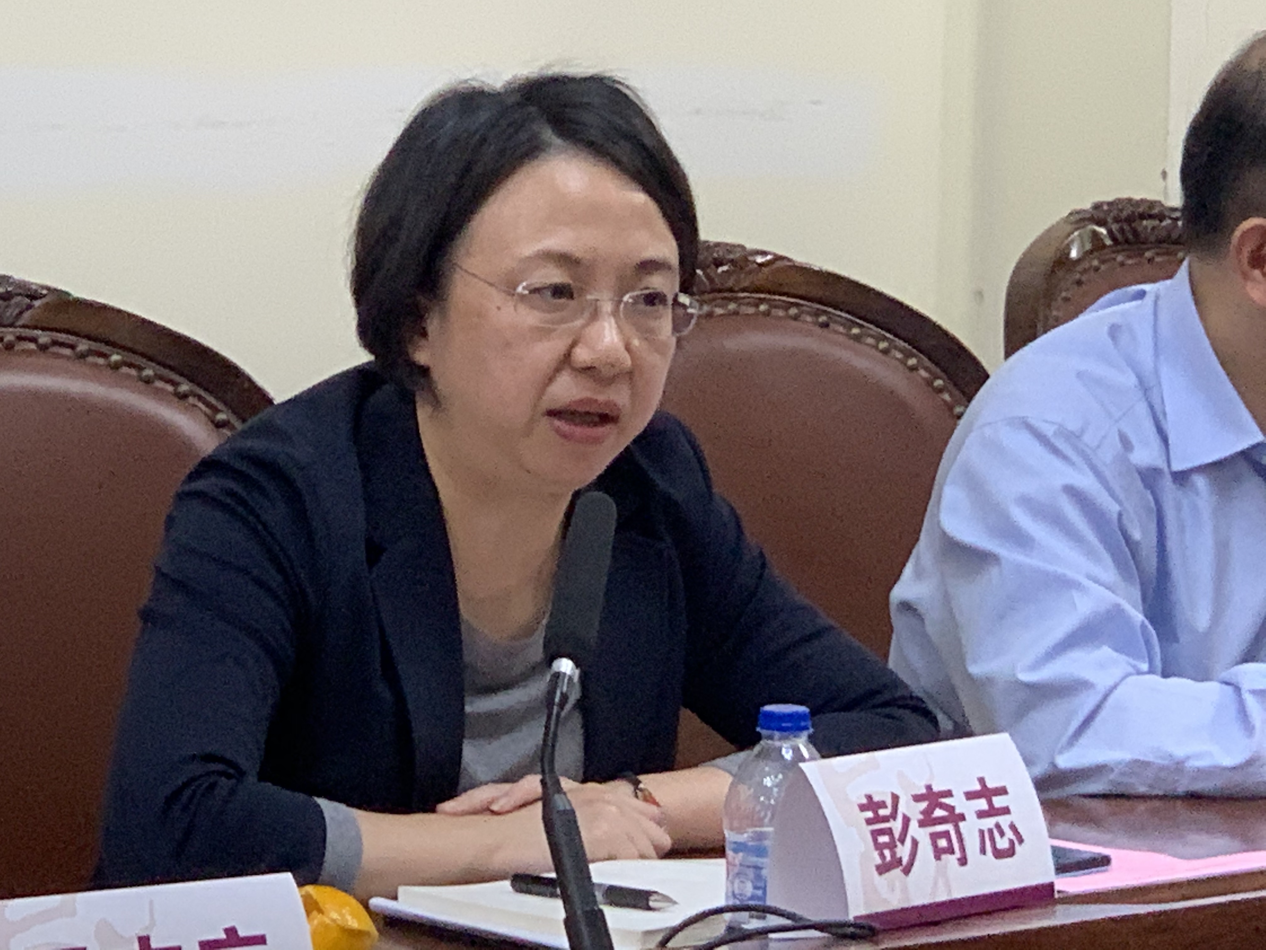 图为上海市委宣传部电影处处长彭奇志发言